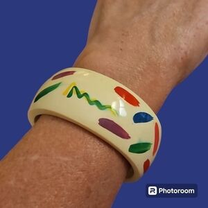 Vintage 1980s Artsy Graffiti Wide Acrylic Chunky Festival Bangle Bracelet